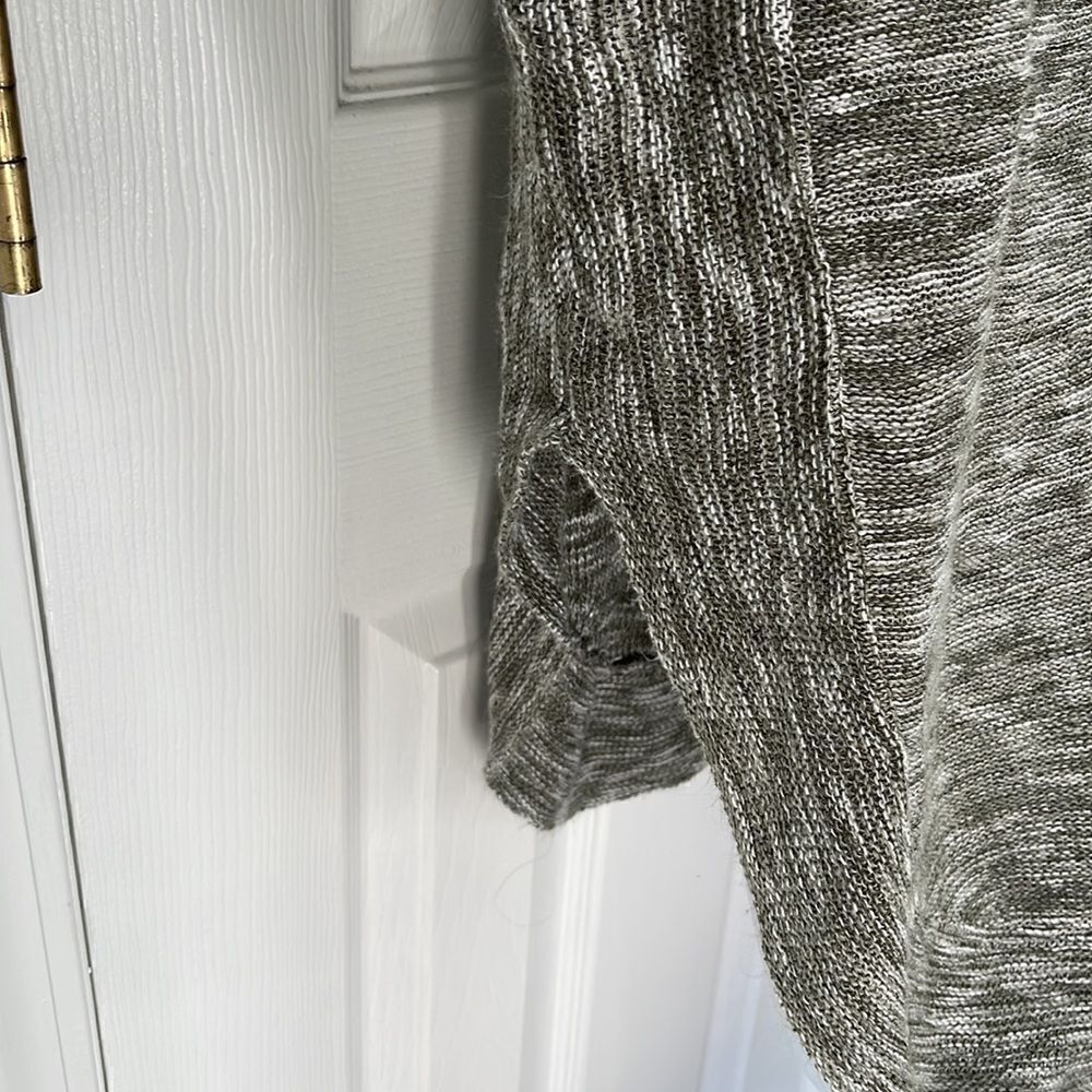 Sweater - Picture 4 of 5